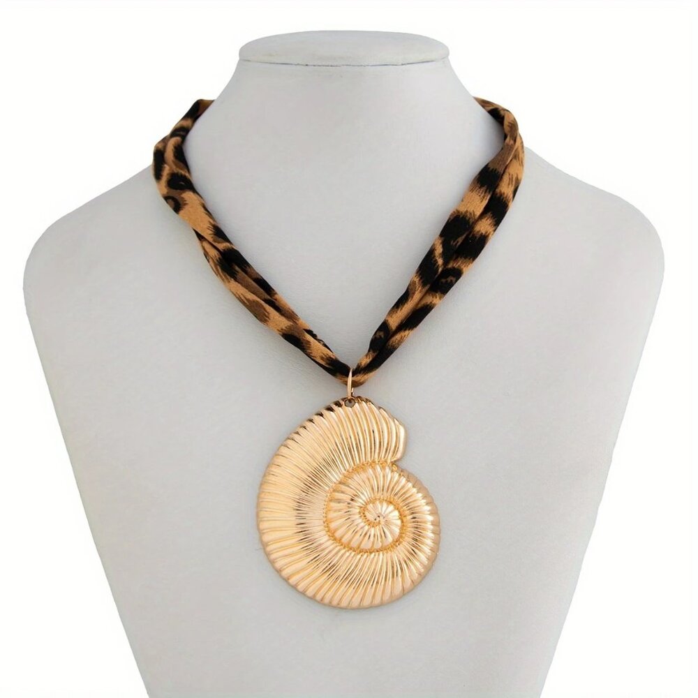 Large Gold Sea Shell Pendant Necklace w/Leopard Fabric Tie Bold & Beachy Style - Picture 5 of 7